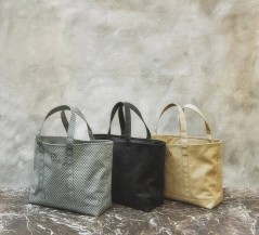 Tote Black